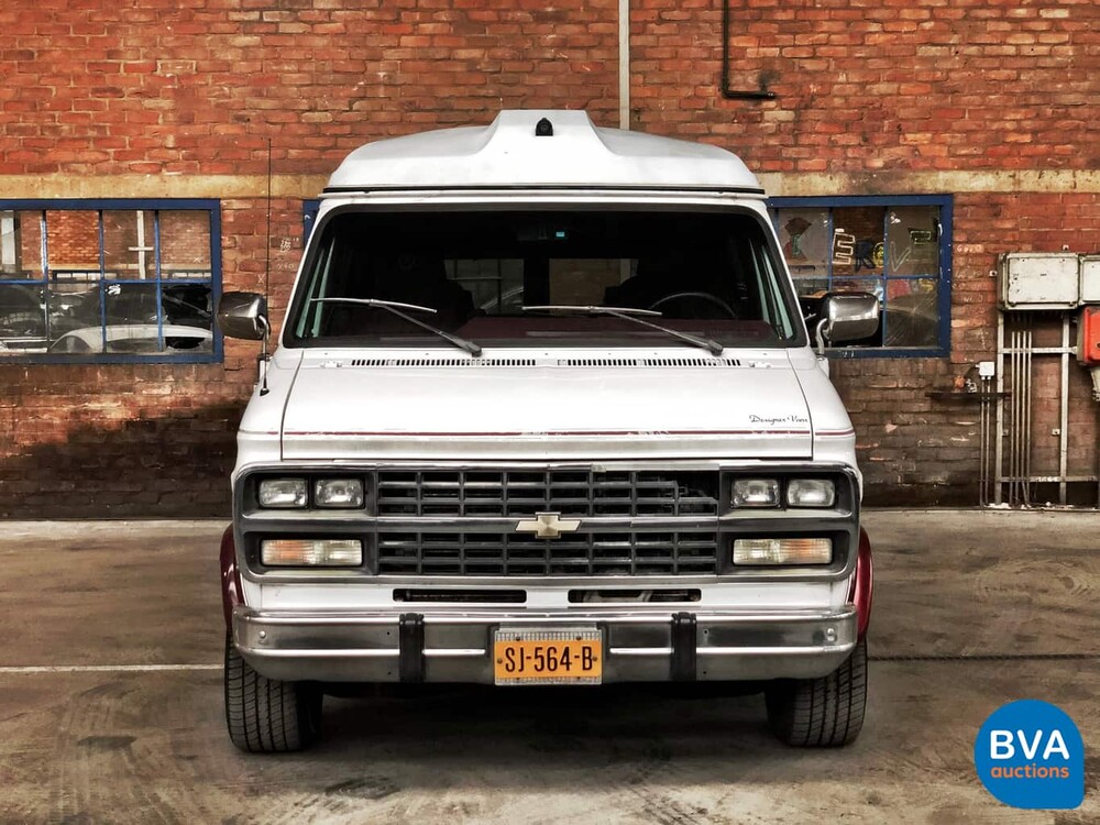 1990 Chevrolet Chevy Van 20 Camper V8, SJ-564-B.