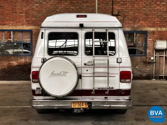 1990 Chevrolet Chevy Van 20 Camper V8, SJ-564-B.