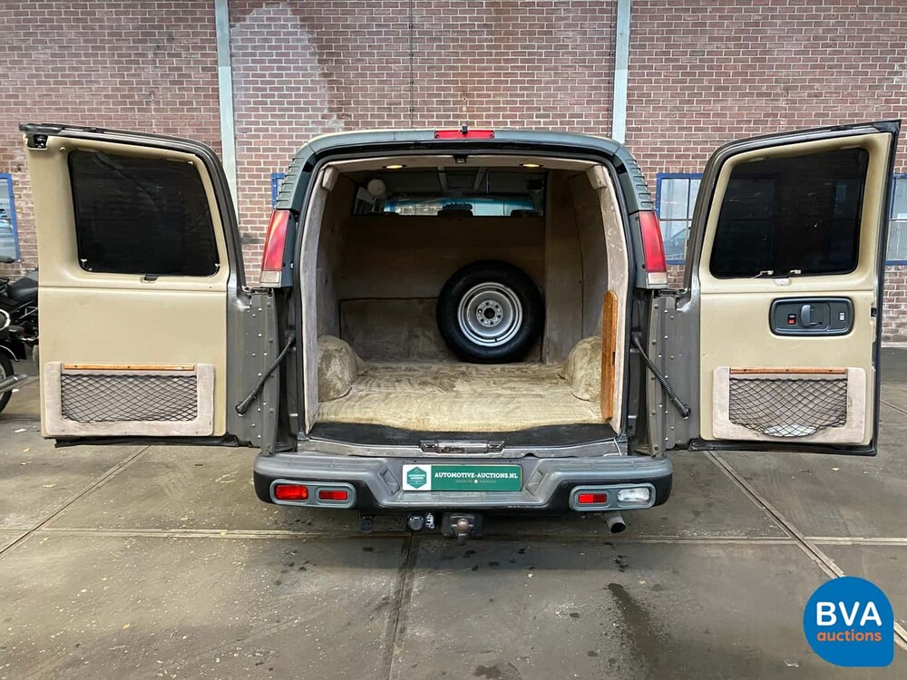 Chevrolet Chevy Van Starcraft 5.7 V8 245hp 2000, 92-VL-VJ.