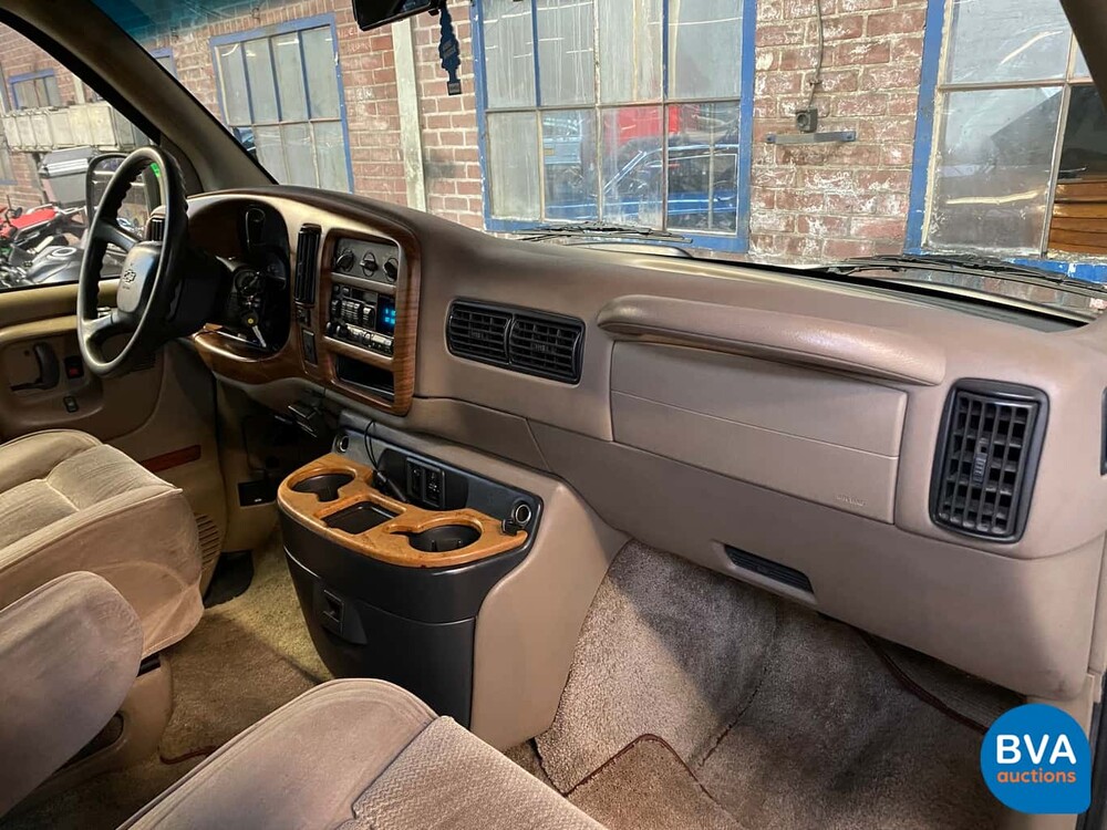 Chevrolet Chevy Van Starcraft 5.7 V8 245hp 2000, 92-VL-VJ.