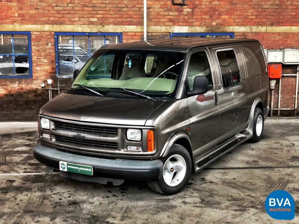 Chevrolet Chevy Van Starcraft 5.7 V8 245hp 2000, 92-VL-VJ.