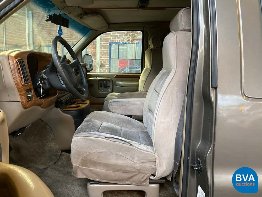 Chevrolet Chevy Van Starcraft 5.7 V8 245hp 2000, 92-VL-VJ.