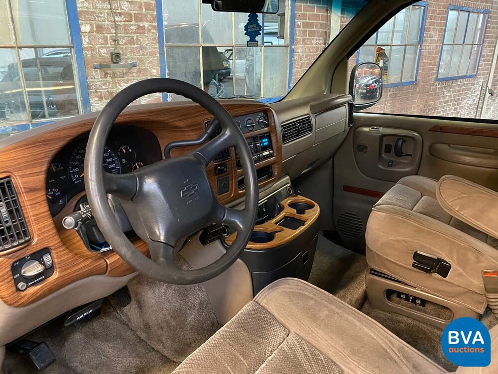 Chevrolet Chevy Van Starcraft 5.7 V8 245hp 2000, 92-VL-VJ.