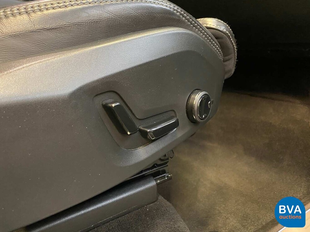 Volvo XC90 T8 Plug-In AWD-Beschriftung 7-Personen 408pk 2015 -Original NL-, HK-531-B.