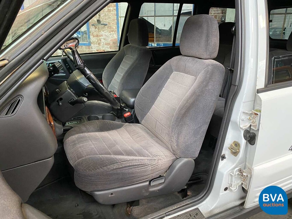 Jeep Grand Cherokee Laredo 4.0 Automatischer 4WD 177 PS - Original NL - 1997, RR-TT-94.