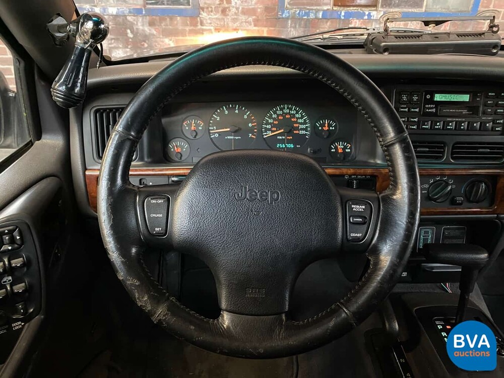 Jeep Grand Cherokee Laredo 4.0 Automatischer 4WD 177 PS - Original NL - 1997, RR-TT-94.