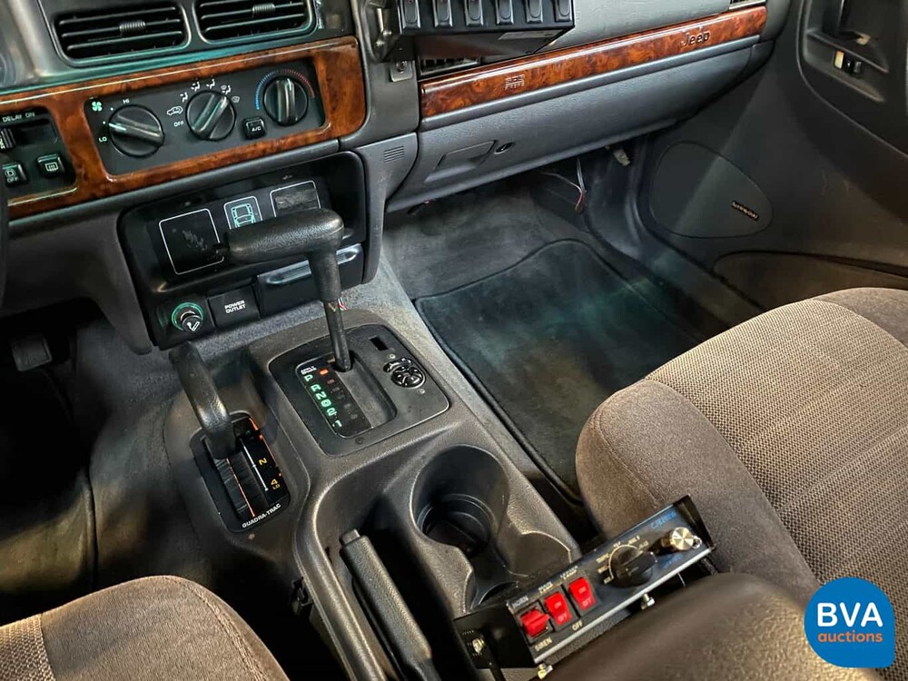 Jeep Grand Cherokee Laredo 4.0 Automatischer 4WD 177 PS - Original NL - 1997, RR-TT-94.