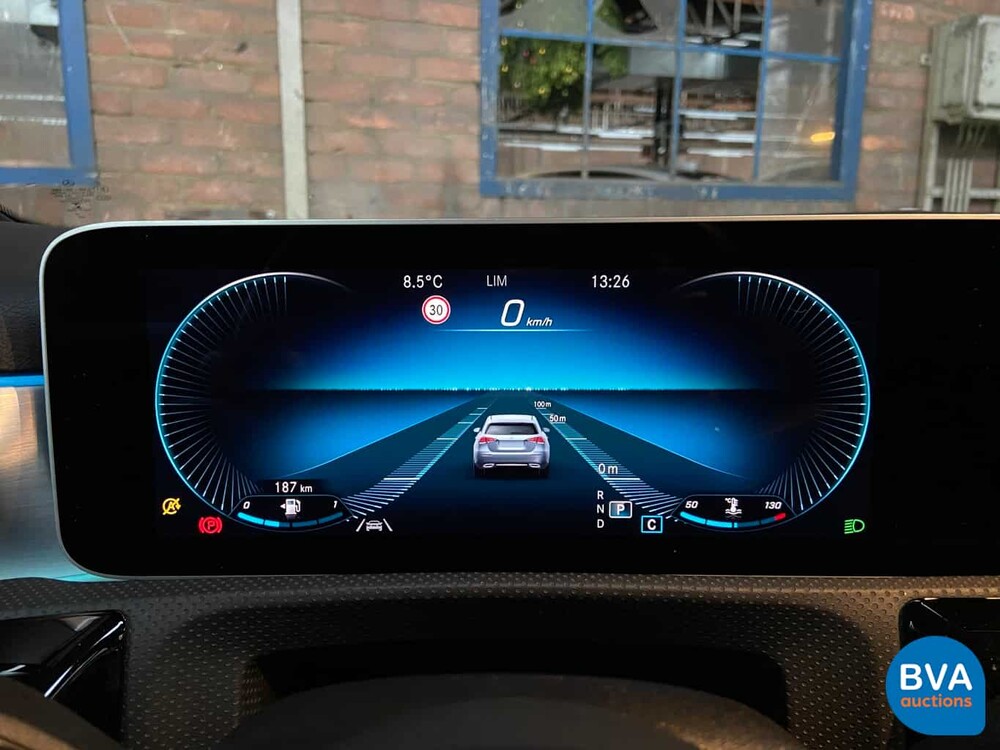 Mercedes-Benz A200 AMG MY-2019 163hp A-class -Original NL- Night-Edition, TH-524-K.
