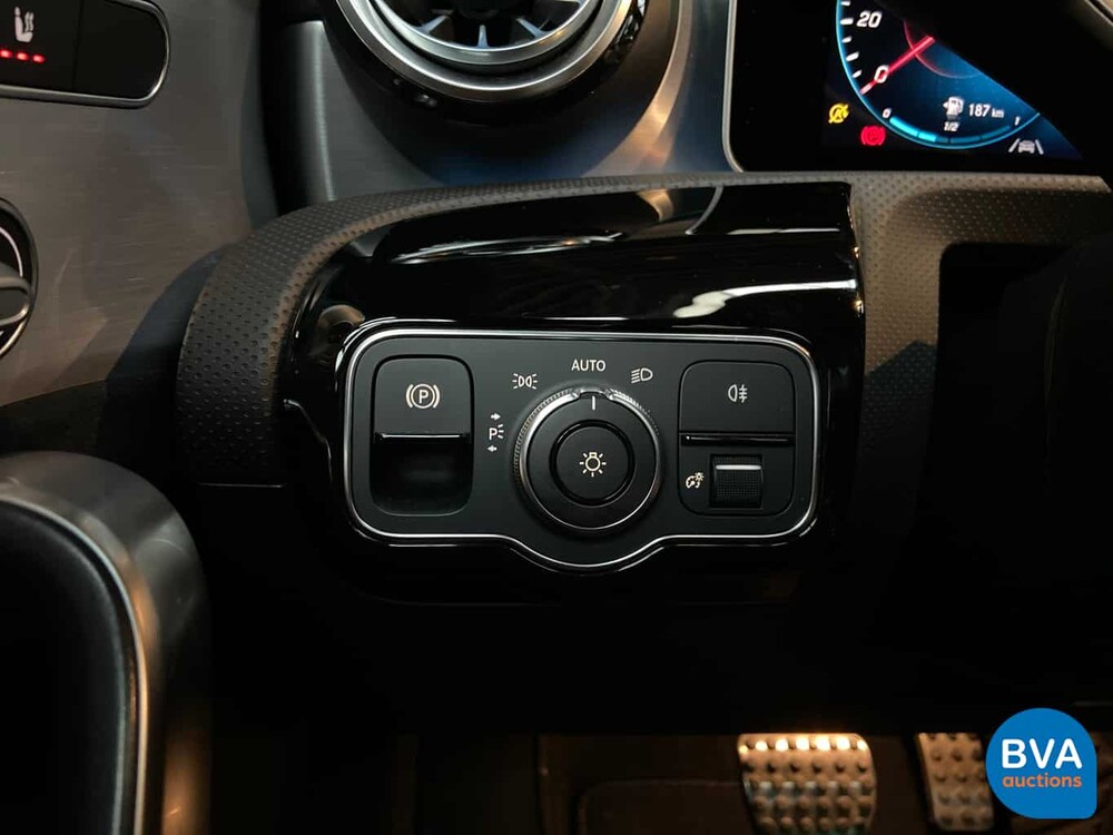 Mercedes-Benz A200 AMG MY-2019 163hp A-class -Original NL- Night-Edition, TH-524-K.