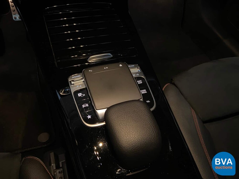 Mercedes-Benz A200 AMG MY-2019 163hp A-class -Original NL- Night-Edition, TH-524-K.
