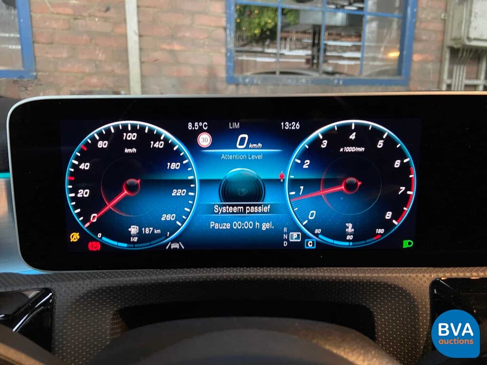 Mercedes-Benz A200 AMG MY-2019 163hp A-class -Original NL- Night-Edition, TH-524-K.