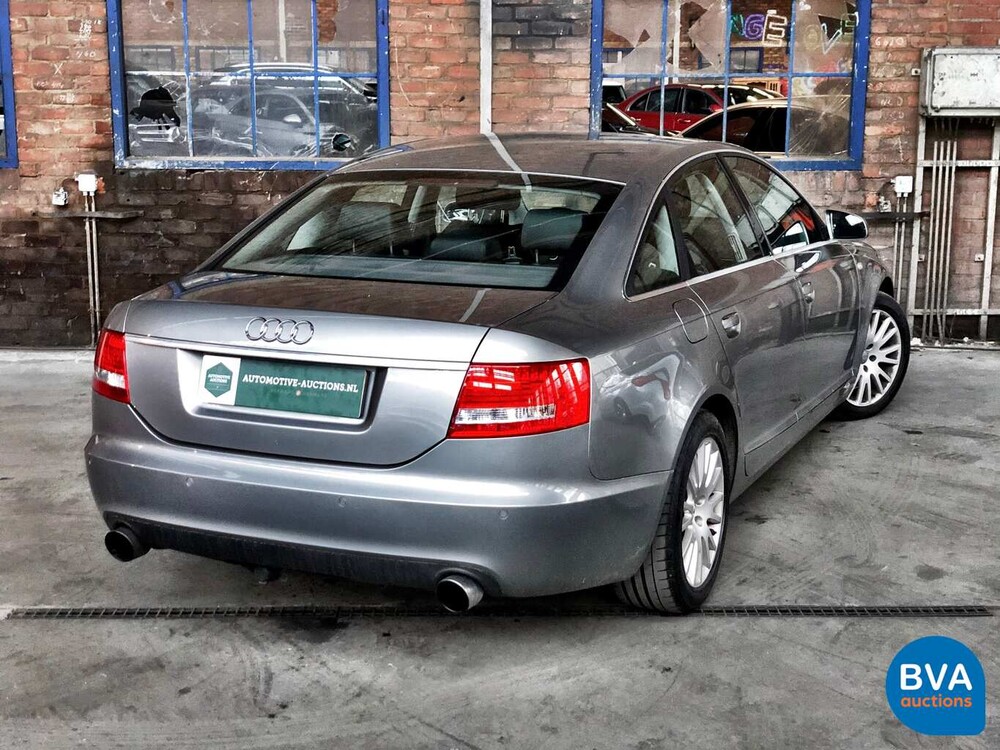 Audi A6 4.2 FSI Quattro Tiptronic 334 PS 2005 V8 Pro-Line-Original NL-, 36-RL-JX.