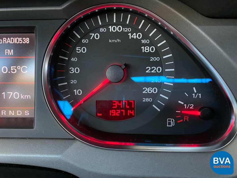 Audi A6 4.2 FSI Quattro Tiptronic 334 PS 2005 V8 Pro-Line-Original NL-, 36-RL-JX.