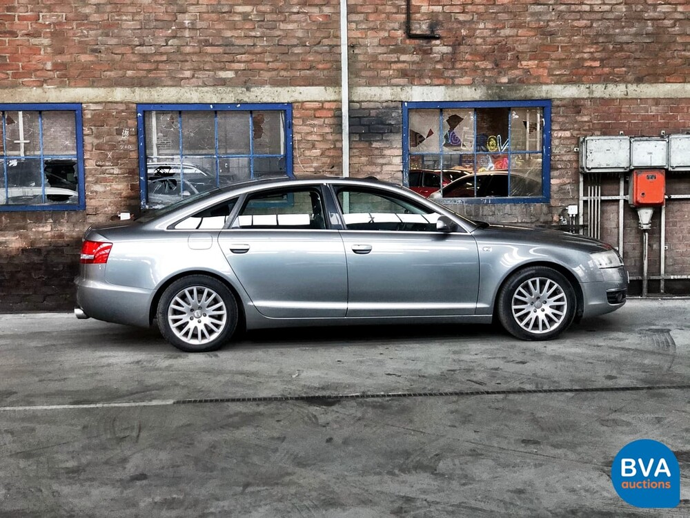 Audi A6 4.2 FSI Quattro Tiptronic 334 PS 2005 V8 Pro-Line-Original NL-, 36-RL-JX.