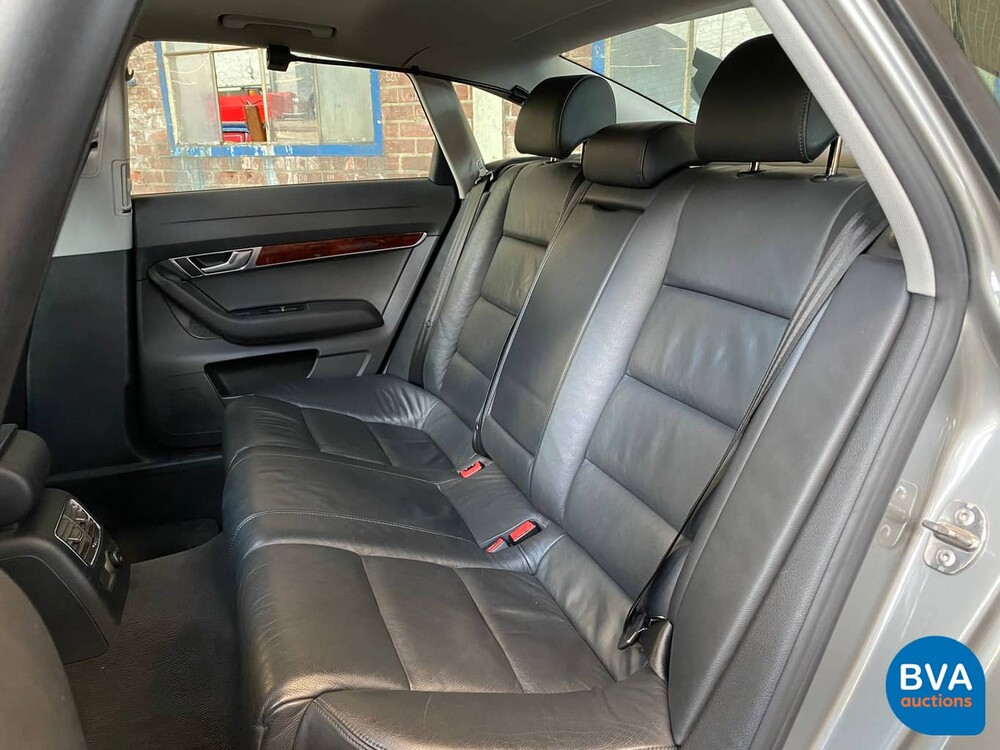 Audi A6 4.2 FSI Quattro Tiptronic 334 PS 2005 V8 Pro-Line-Original NL-, 36-RL-JX.