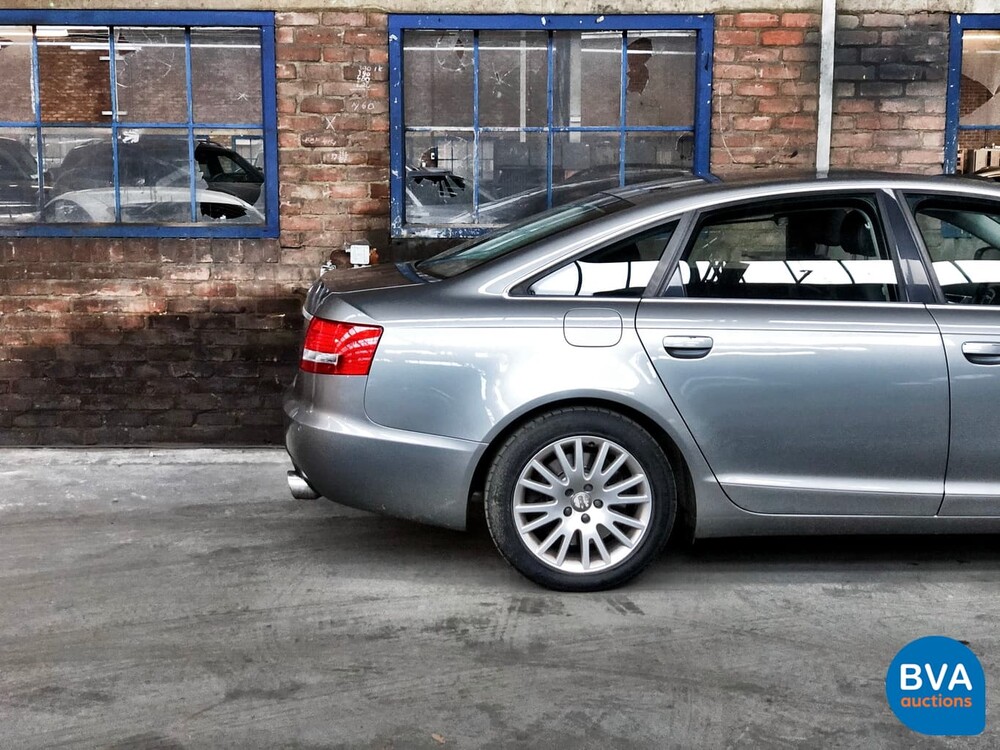 Audi A6 4.2 FSI Quattro Tiptronic 334 PS 2005 V8 Pro-Line-Original NL-, 36-RL-JX.