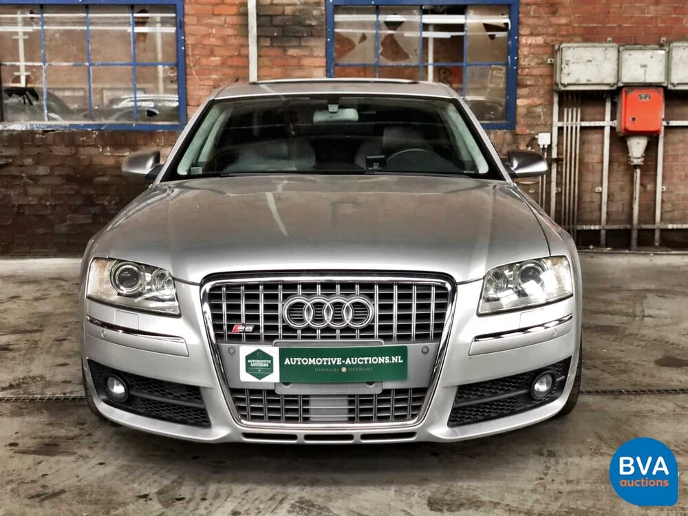 Audi S8 5.2 V10 450 PS A8 2007.
