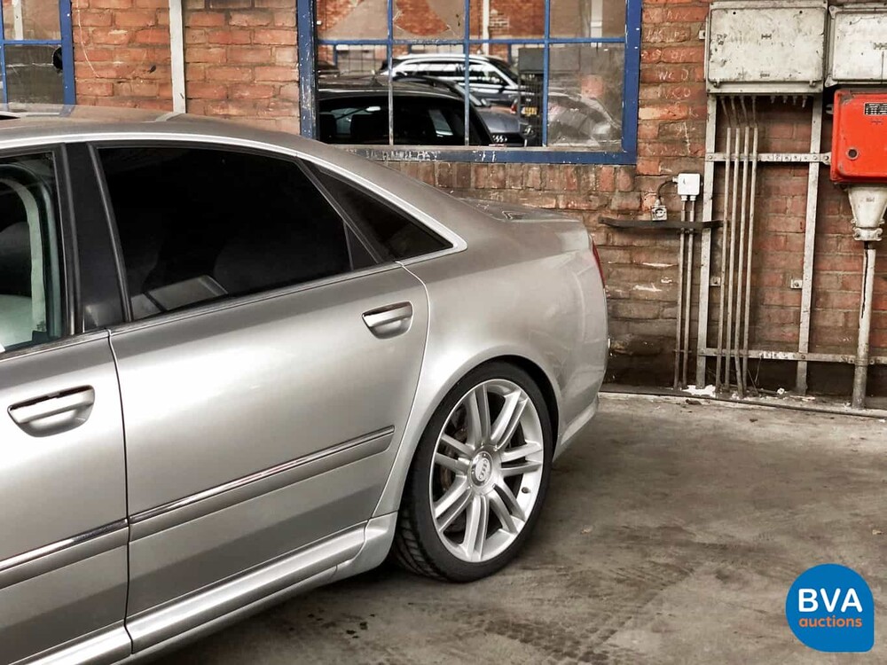 Audi S8 5.2 V10 450 PS A8 2007.