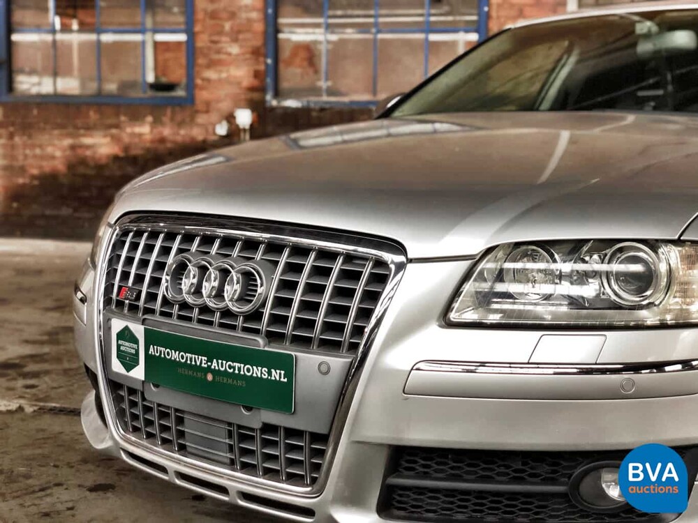 Audi S8 5.2 V10 450 PS A8 2007.