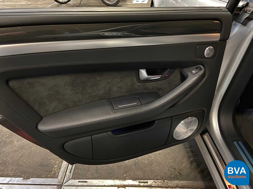 Audi S8 5.2 V10 450 PS A8 2007.