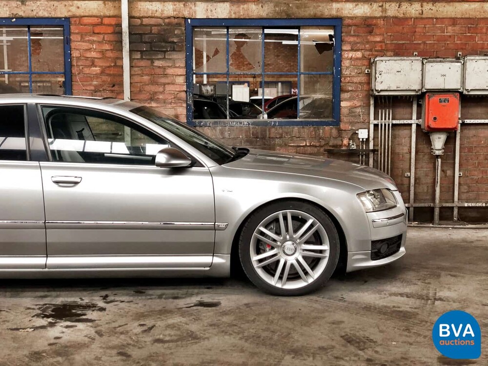 Audi S8 5.2 V10 450 PS A8 2007.