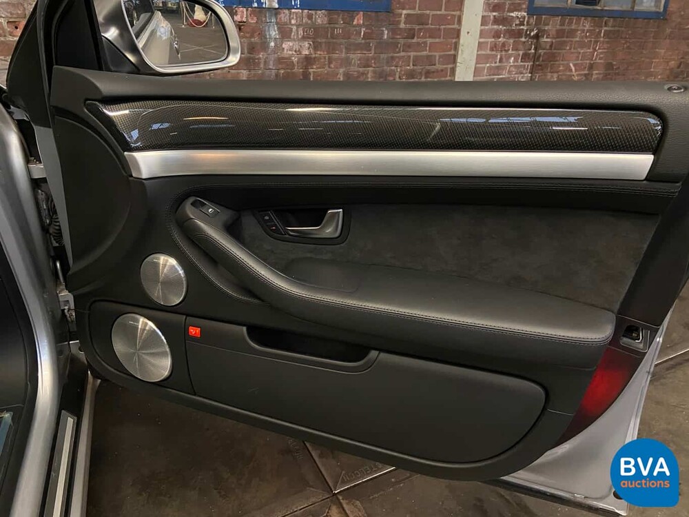 Audi S8 5.2 V10 450 PS A8 2007.