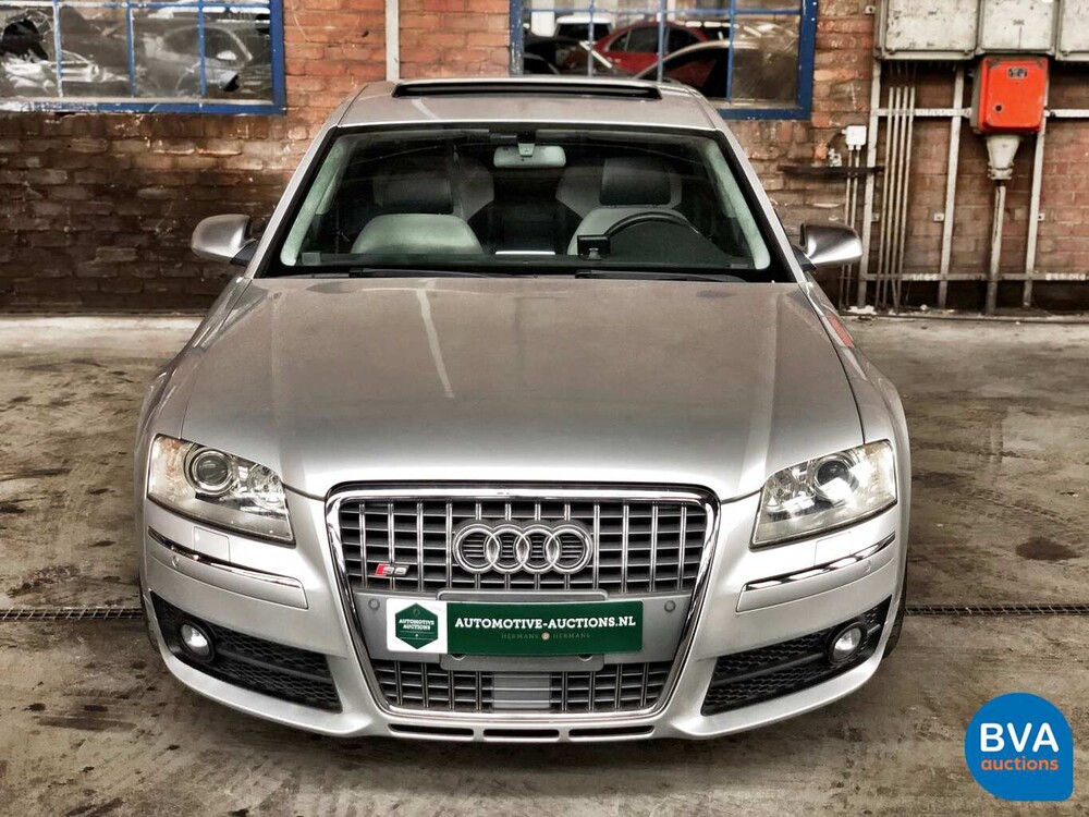 Audi S8 5.2 V10 450 PS A8 2007.