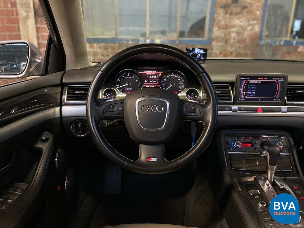 Audi S8 5.2 V10 450 PS A8 2007.