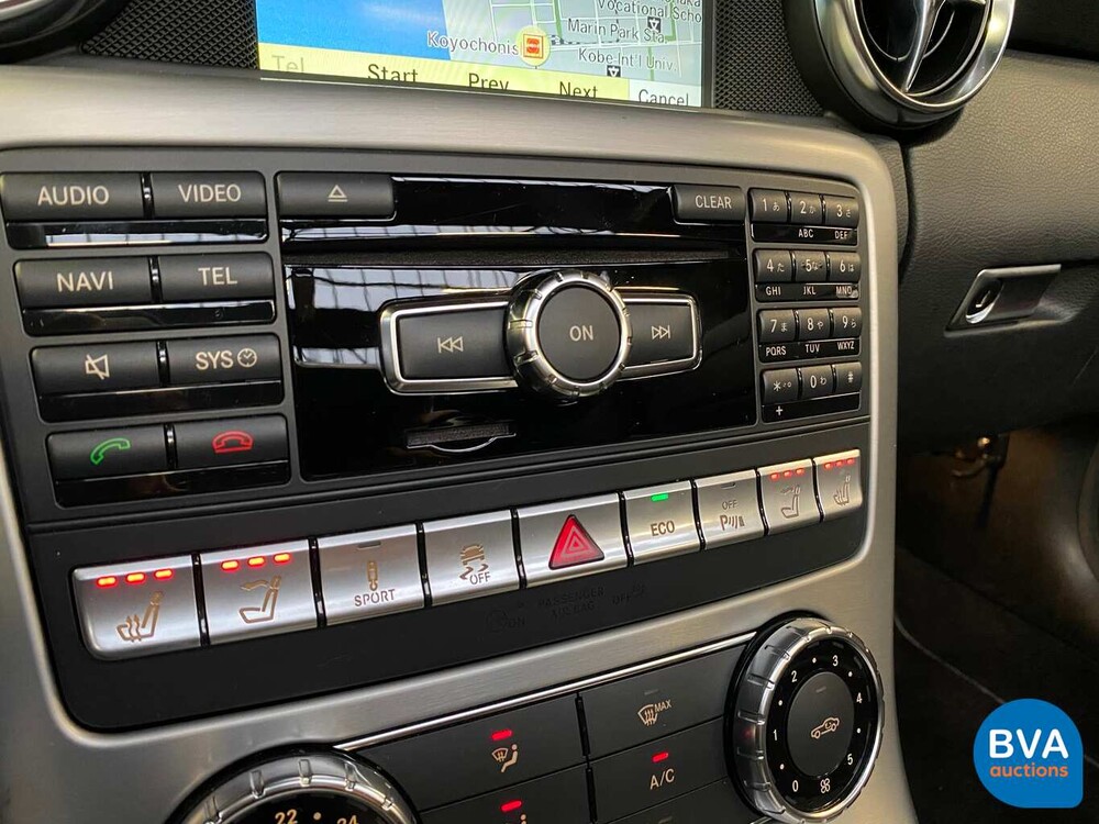 Mercedes-Benz SLK350 BlueEfficiency Airscarf SLK-Klasse 3.5 V6 306 PS 2011.