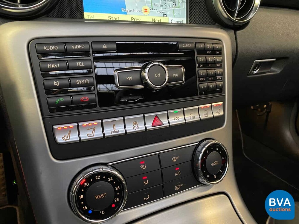 Mercedes-Benz SLK350 BlueEfficiency Airscarf SLK-Klasse 3.5 V6 306 PS 2011.