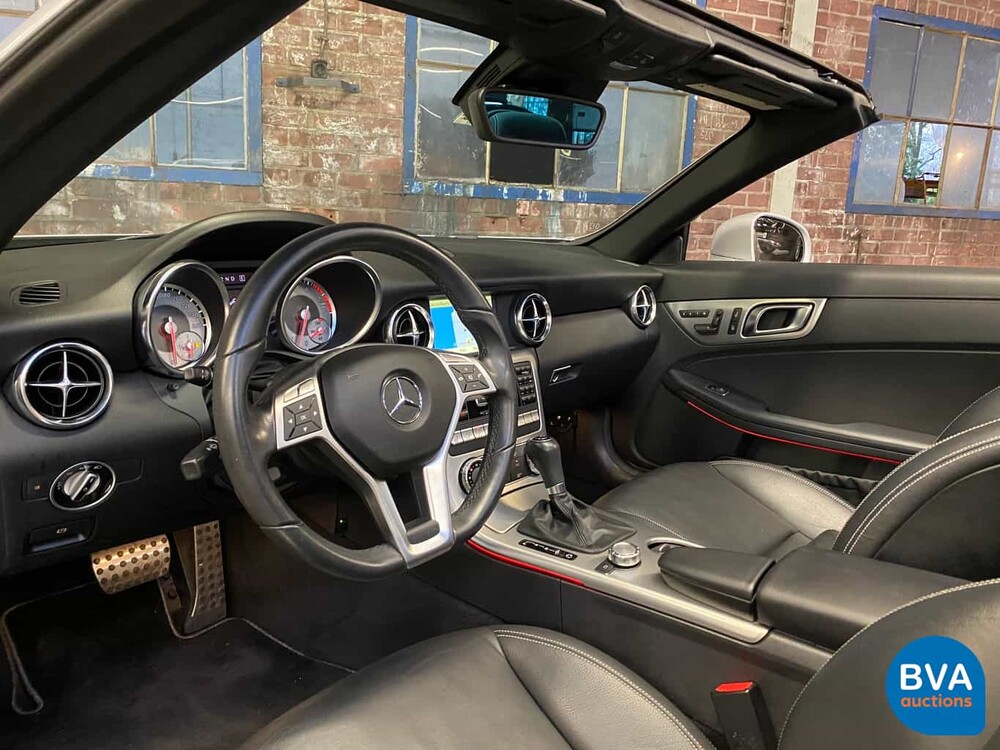 Mercedes-Benz SLK350 BlueEfficiency Airscarf SLK-Klasse 3.5 V6 306 PS 2011.