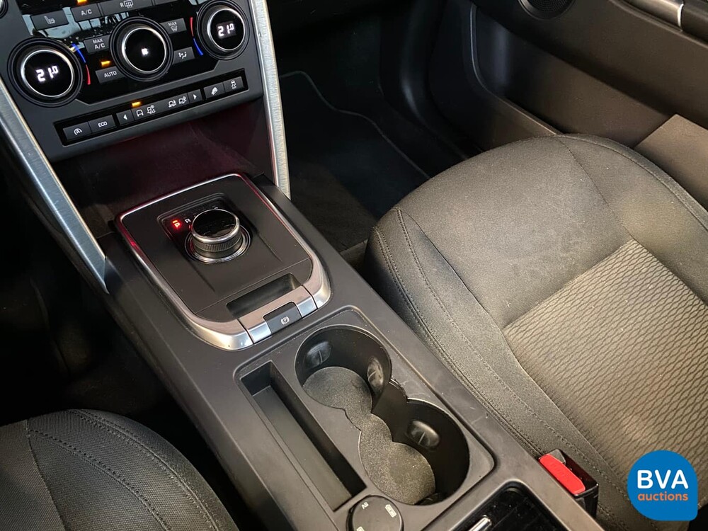 Land Rover Discovery Sport TD4 150hp 2017 7-Person, RV-592-B.