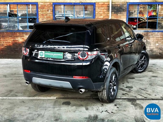Land Rover Discovery Sport TD4 150hp 2017 7-Person, RV-592-B.