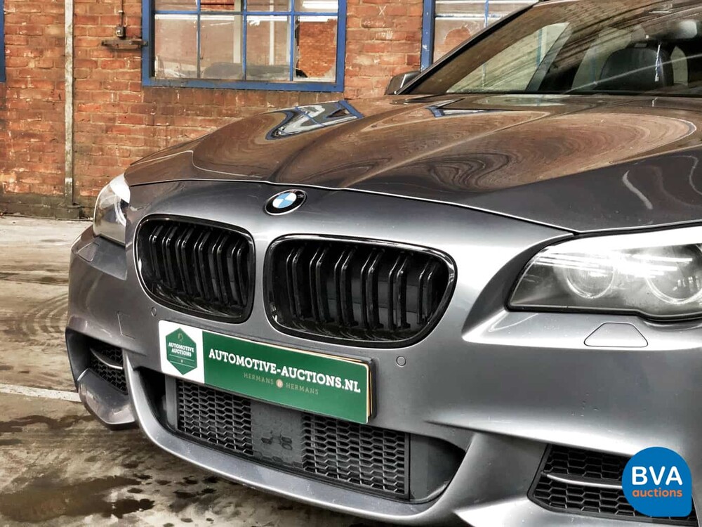 BMW M550d xDrive Touring 5er 381 PS 2013 -Original NL- M-Performance, 8-KBL-18.