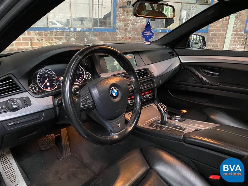 BMW M550d xDrive Touring 5er 381 PS 2013 -Original NL- M-Performance, 8-KBL-18.