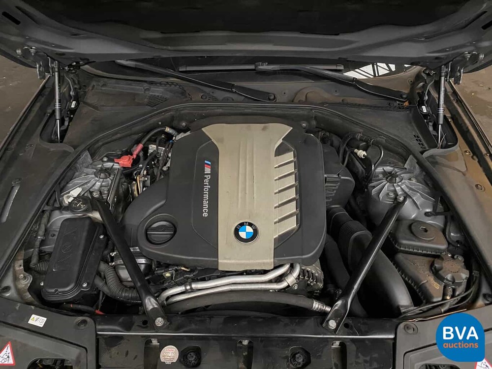 BMW M550d xDrive Touring 5er 381 PS 2013 -Original NL- M-Performance, 8-KBL-18.