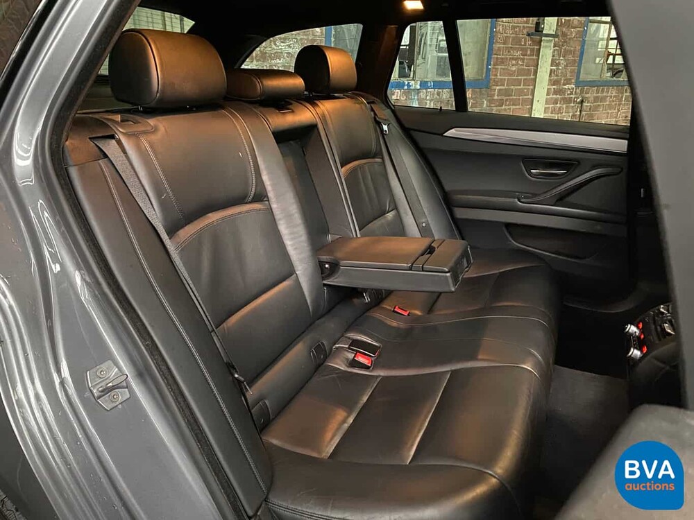 BMW M550d xDrive Touring 5er 381 PS 2013 -Original NL- M-Performance, 8-KBL-18.