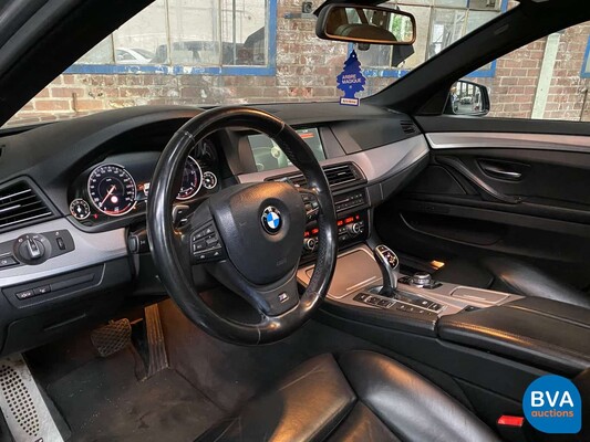 BMW M550d xDrive Touring 5-Series 381hp 2013 -Original NL- M-Performance, 8-KBL-18.