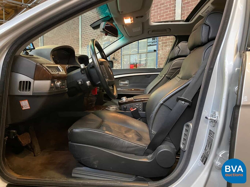 BMW 750i E65 4.8 V8 367 PS 2006.