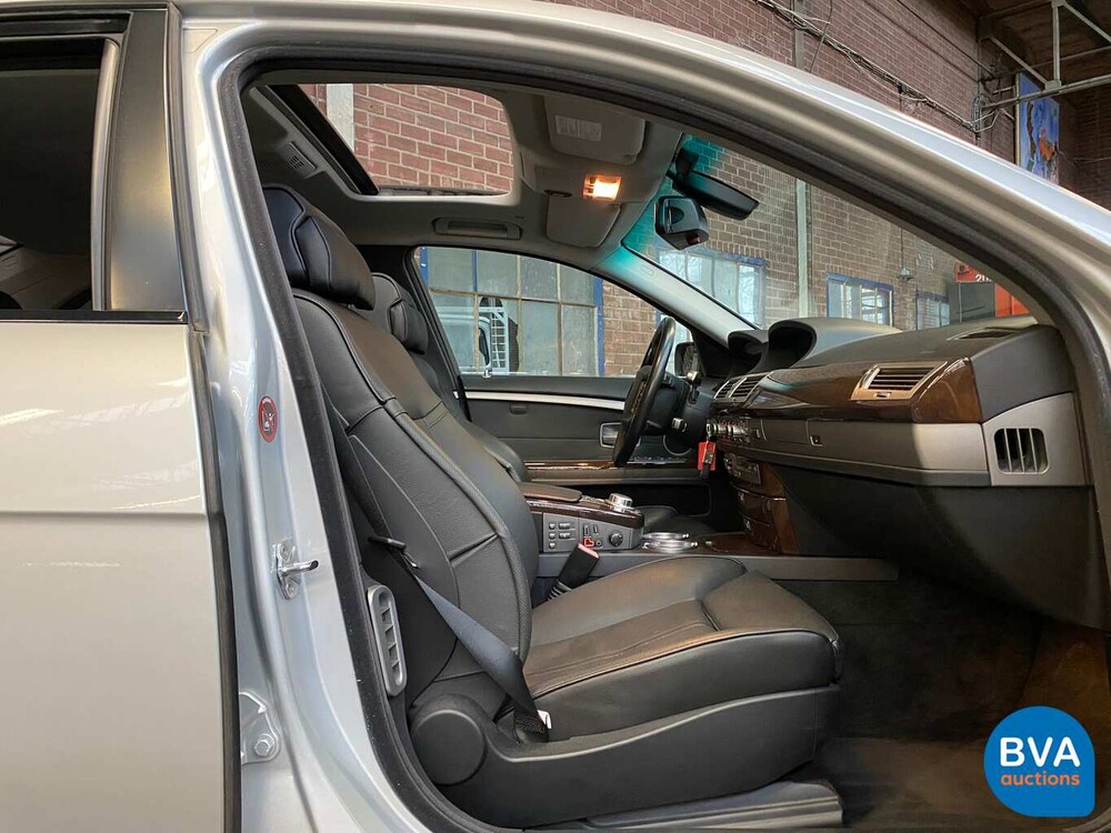 BMW 750i E65 4.8 V8 367 PS 2006.