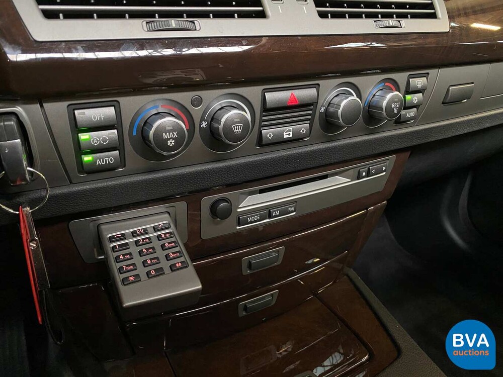BMW 750i E65 4.8 V8 367 PS 2006.