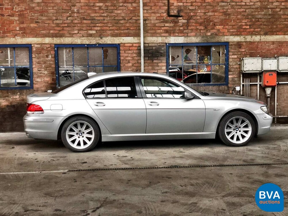 BMW 750i E65 4.8 V8 367 PS 2006.