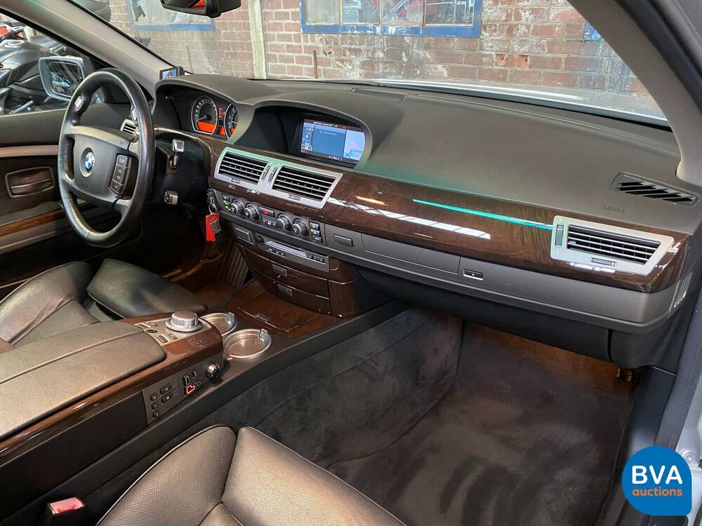 BMW 750i E65 4.8 V8 367 PS 2006.