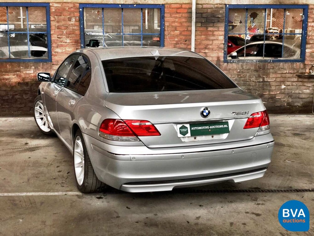 BMW 750i E65 4.8 V8 367 PS 2006.