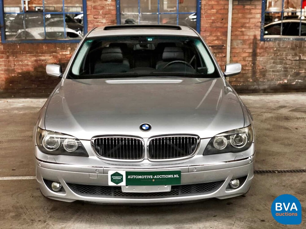 BMW 750i E65 4.8 V8 367 PS 2006.