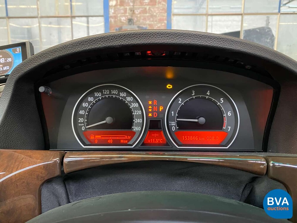 BMW 750i E65 4.8 V8 367 PS 2006.