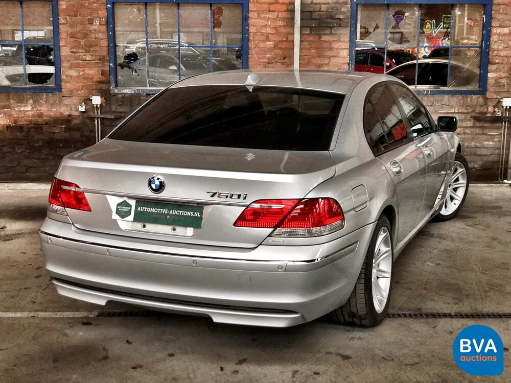 BMW 750i E65 4.8 V8 367 PS 2006.