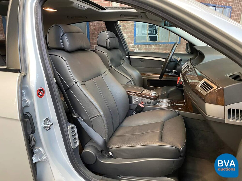 BMW 750i E65 4.8 V8 367 PS 2006.