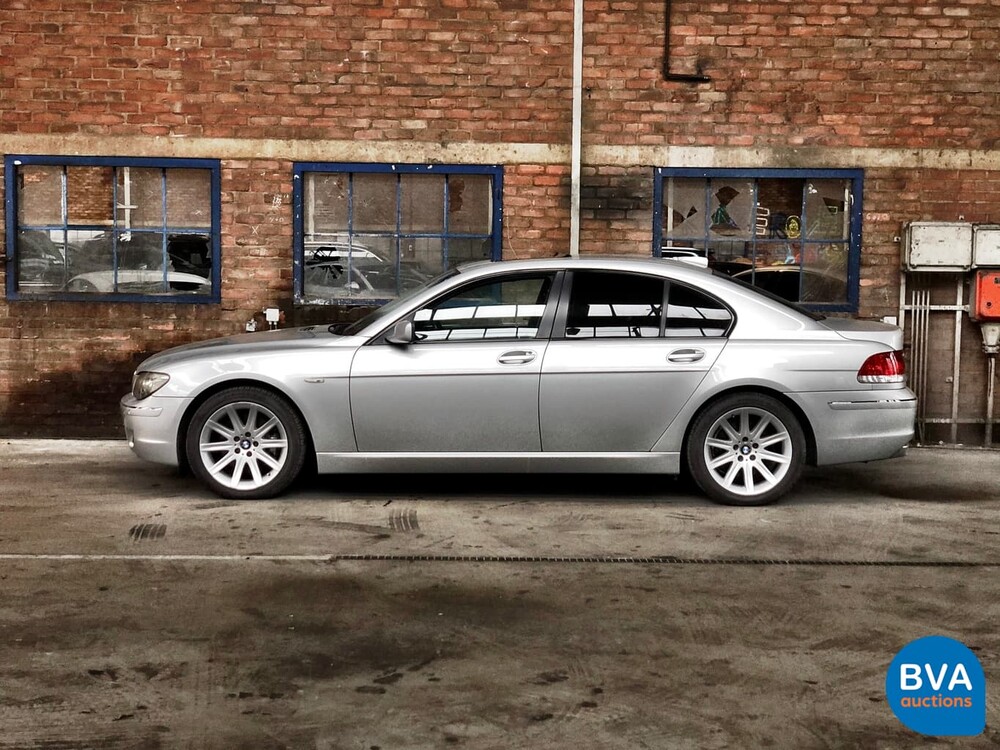 BMW 750i E65 4.8 V8 367 PS 2006.