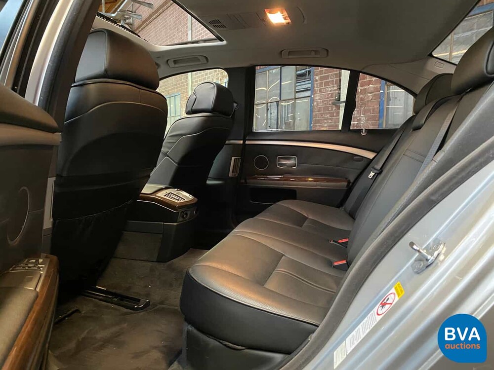 BMW 750i E65 4.8 V8 367 PS 2006.